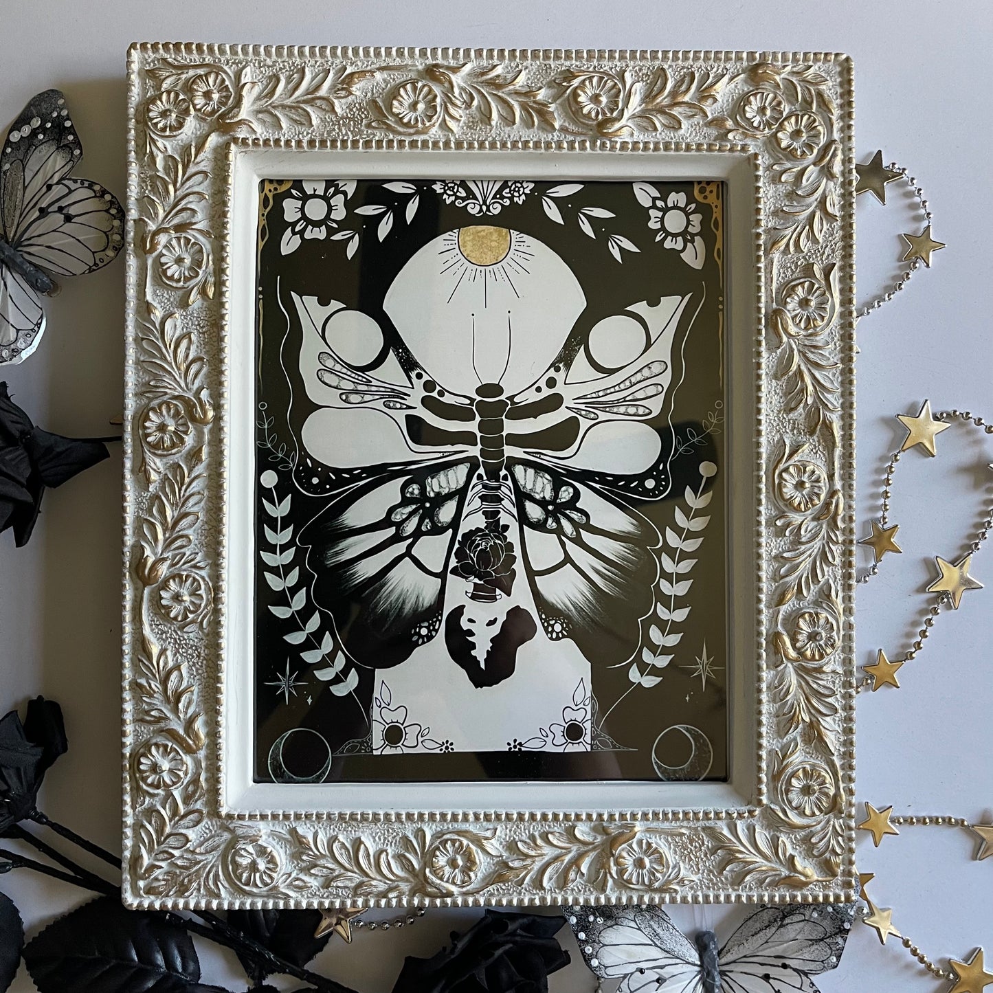 Bohemian White Frame of Freedom